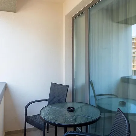 公寓 4tourists 2 *